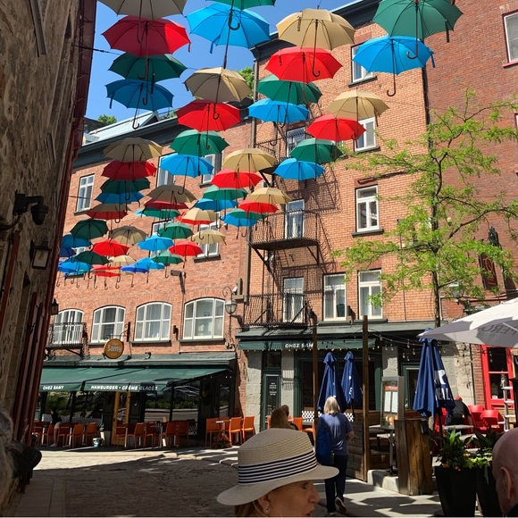 Meet your Posher, Caroline - Picture 3 of 15